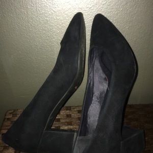 Rockport suede pumps